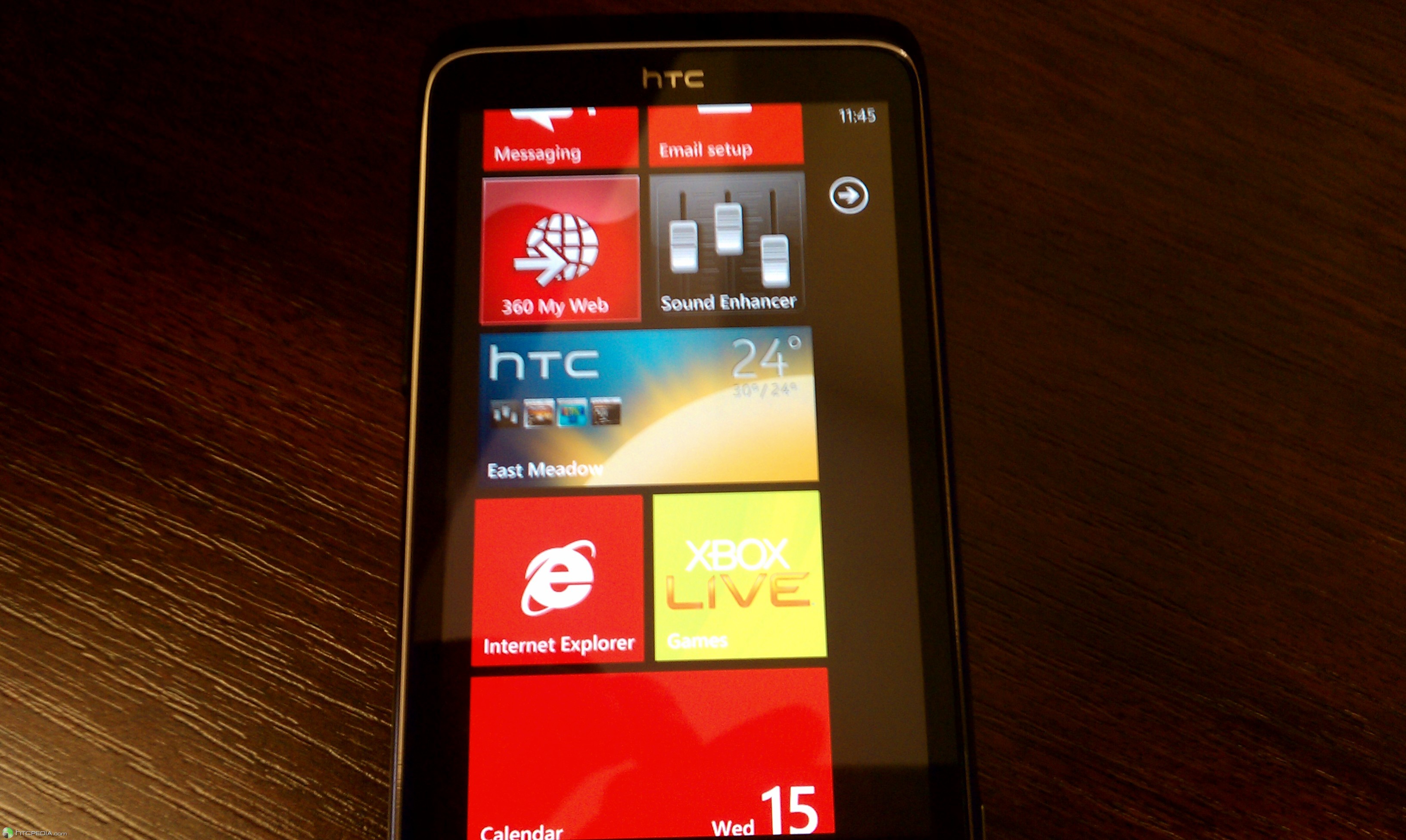 wp7bg.jpg